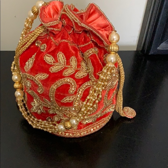 clutch  ( small bag) - Picture 2 of 3